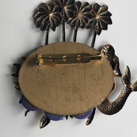 🧜🏾‍♀️vintage mermaid pin - Picture 2 of 3